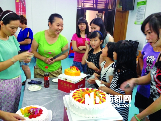 “煮婦”學廚藝 課堂變美食會